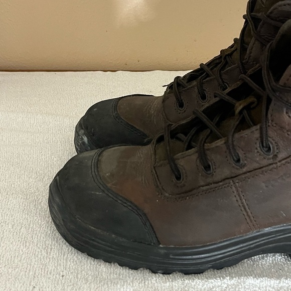 Reebok High Top Safety Steel Toe Shoes Sz 8 1/2 main image 7